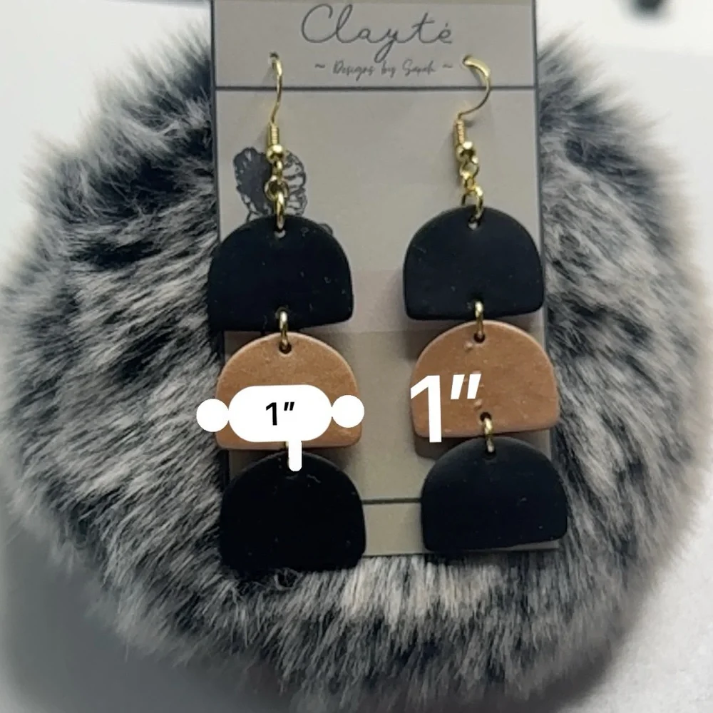 Polymer clay earrings 🖤